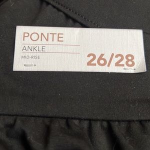 Lane Bryant 26/28 Ankle Ponte Pants NWT